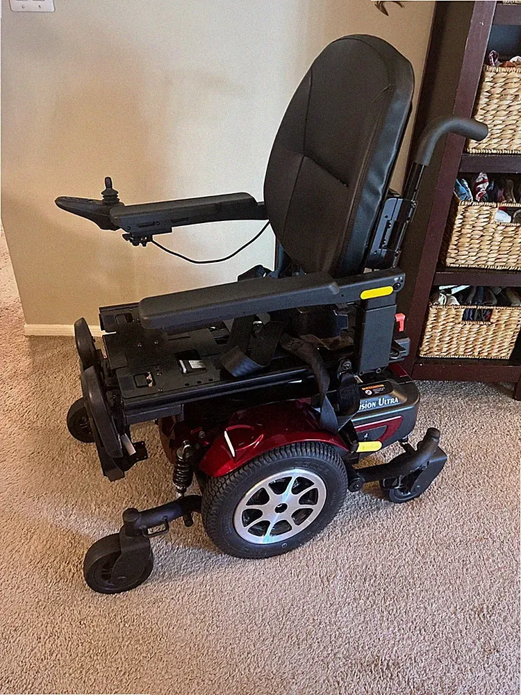 Electric Power Chair 450 lb Capacity Merits P330 Vision Ultra Power Wheelchair